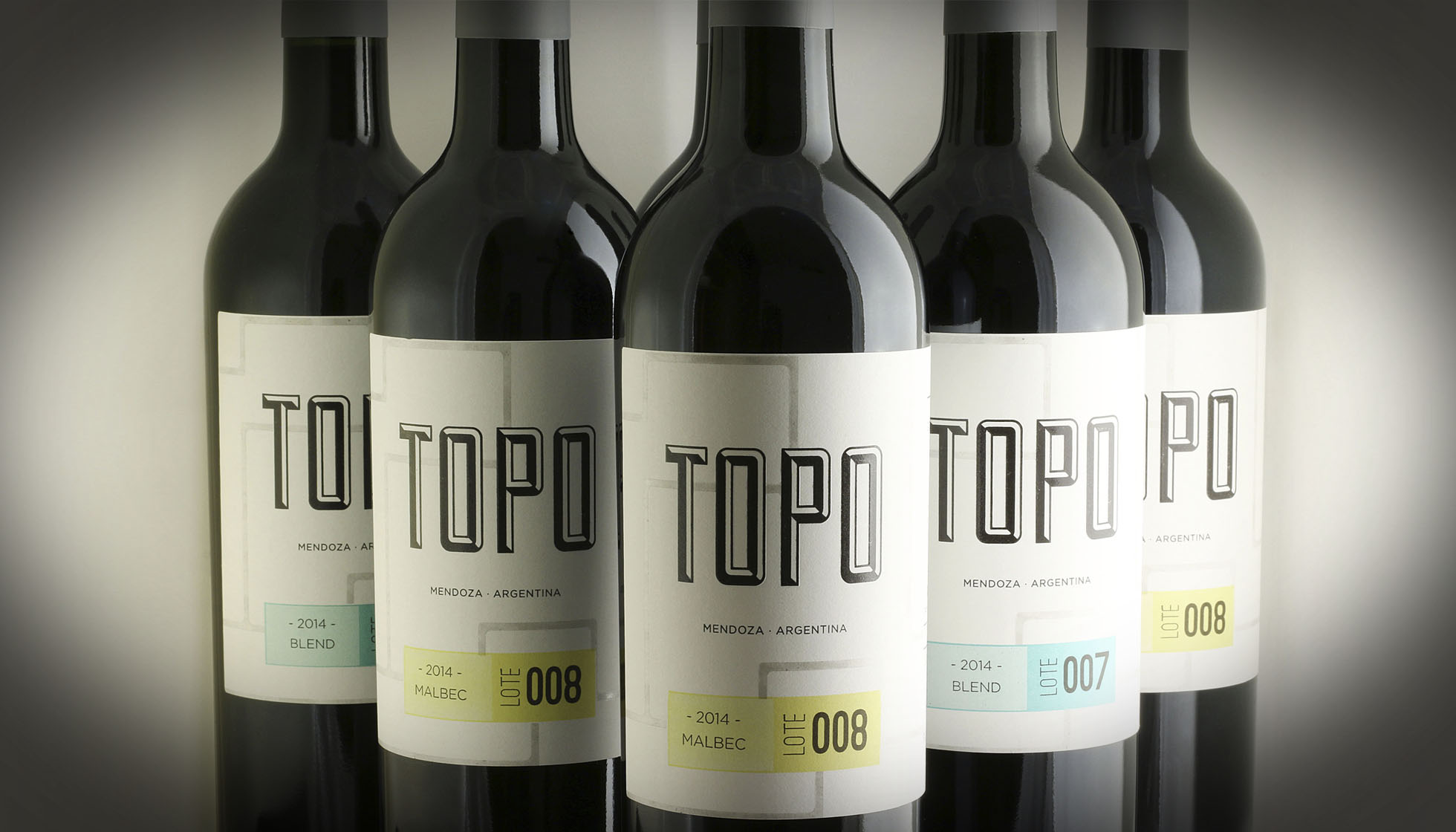 Packaging Topo Wines.