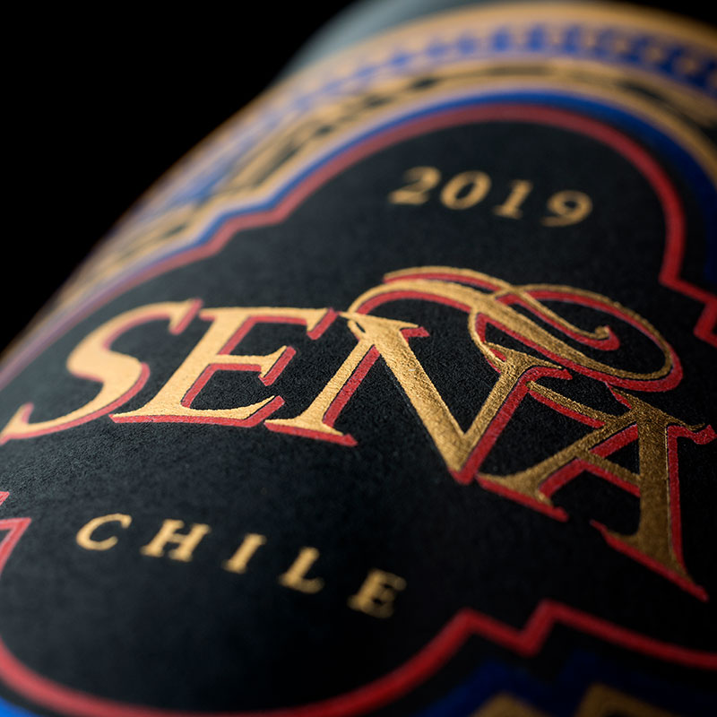 Packaging 25 aniversario Seña. Vino ícono de Chile. Argency, agencia de diseño y publicidad. Mendoza.